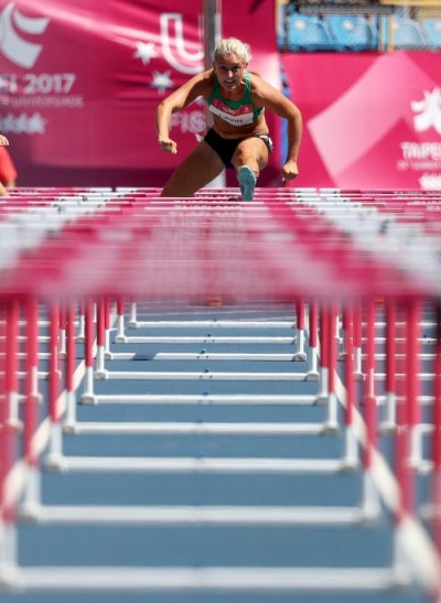 100m Hurdles Heats Ireland's Sarah Lavin on her way to qualifying  Mandatory Credit ©INPHO/Tommy Dickson